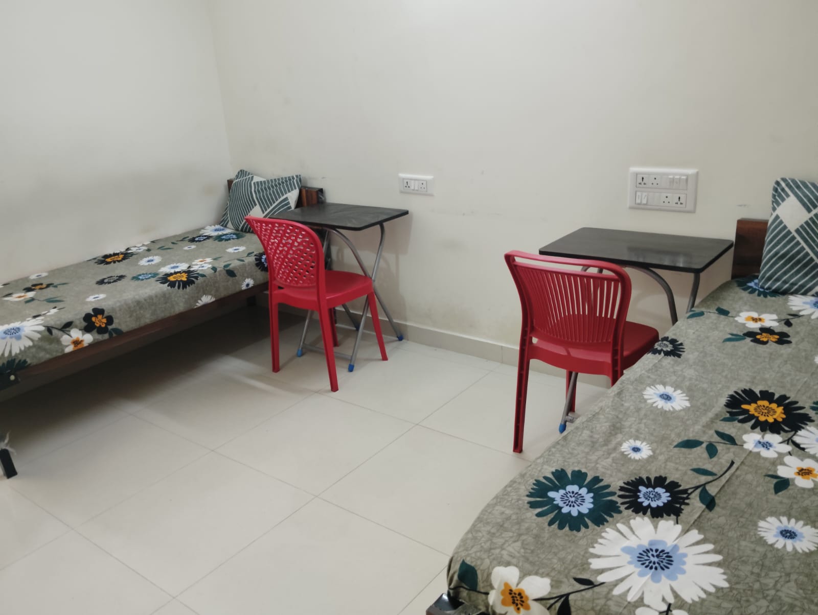 Triple sharing room at VStay PG Hulimavu
